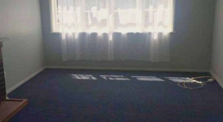 Spacious 2-Bedroom Recently Renovated Home for Rent - Photo 3