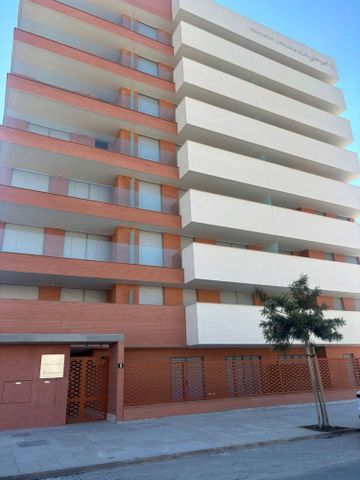 Alquiler de piso en Poligono Sup, 94 - Photo 3