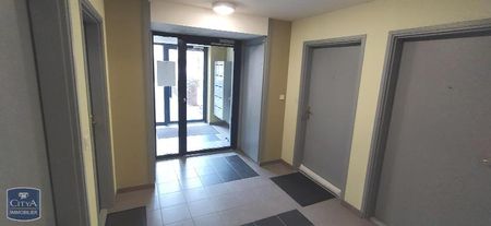 Location Appartement 2 pièces 47m² PECQUENCOURT 59146 - Photo 4