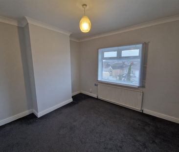 Lydford Avenue, St. Thomas, SA1 8DX, Swansea - Photo 4