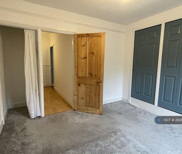 3 bedroom terraced house to rent - Photo 6