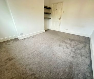 Ensbury Avenue, Bournemouth - Photo 4