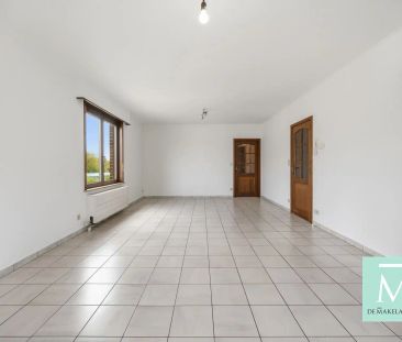Rustig en mooi gelegen appartement met 3 slaapkamers, terras en gar... - Photo 2