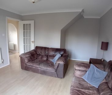 Limetree Close - Photo 1