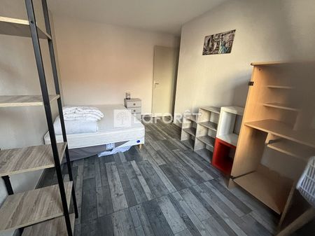 Apartment - Photo 2