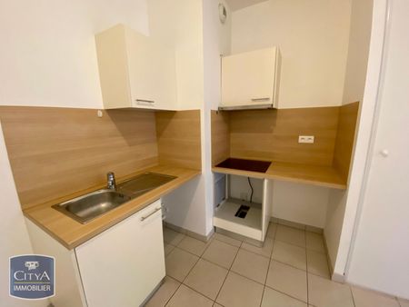 Location Appartement 2 pièces 42m² TOURS 37000 - Photo 2