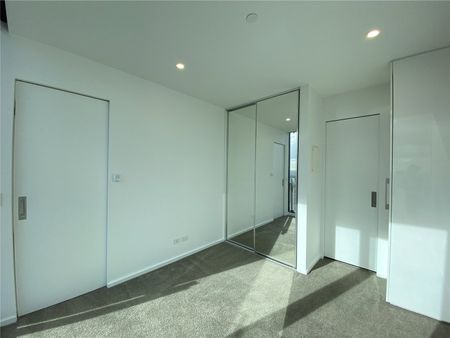 4402/560 Lonsdale Street - Photo 2