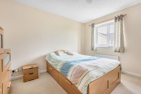 3 bedroom end of terrace house to rent - Photo 5