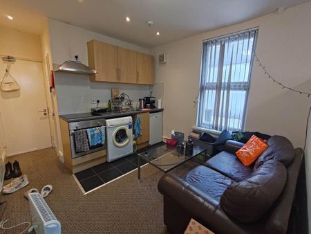 1 bedroom flat to rent - Photo 5