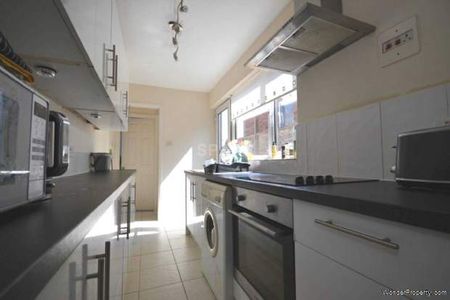 3 bedroom property to rent in Reading - Photo 2