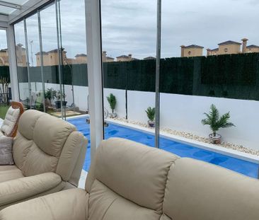 3 room luxury Villa for rent in Orihuela, Valencia - Photo 3