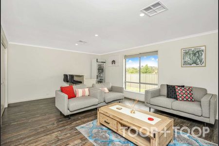 DREAM FAMILY HOME IN MOUNT BARKER - Photo 3