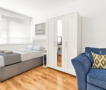Room in a Shared Flat, Reynolds House, N4 - Photo 3
