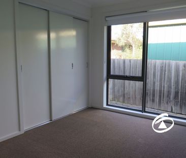 4 Pater Way, 3810, Pakenham Vic - Photo 1