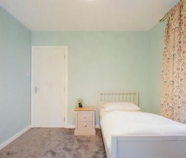 1 bedroom in a house share to rent - Photo 5