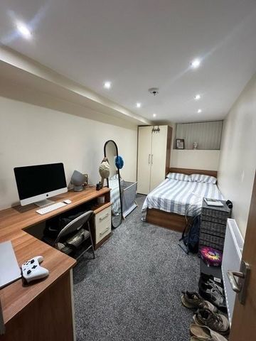2 bedroom flat to rent - Photo 3