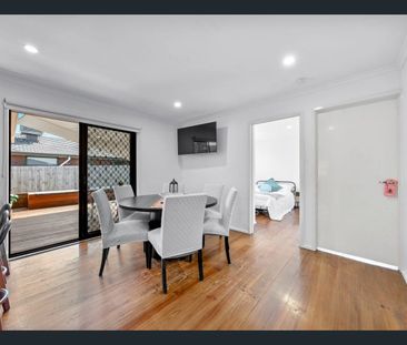 Beautifully Updated Family Home in Prime Rowville Location - Photo 6