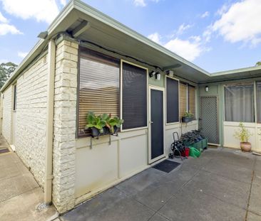 1/126 Henderson Road, Queanbeyan - Photo 4