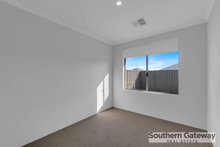 BRAND NEW LOW MAINTENANCE HOME - Photo 5