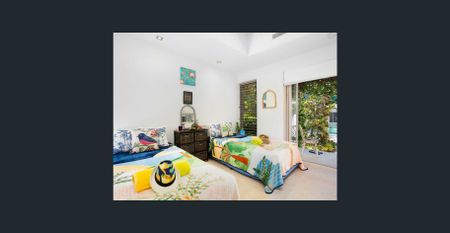 "Harbour Island" Noosa Resort - Gated, security guard, pool & garden care, phone & internet inc. - Photo 5