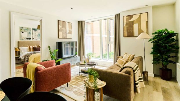 OCTOBER MOVE-INS | RECENTLY REFURBISHED | 1 BED APARTMENT | PARKING AVAILABLE | PRIME LOCATION | 24-HOUR CONCIERGE | RESIDENTS GYM - Photo 1