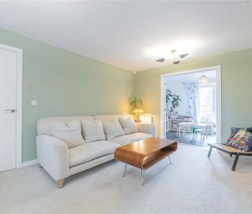 5 bedroom detached house to rent - Photo 2