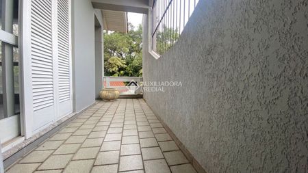 Casa com 5 quartos e 463m² para alugar em igara, Canoas. - Photo 2