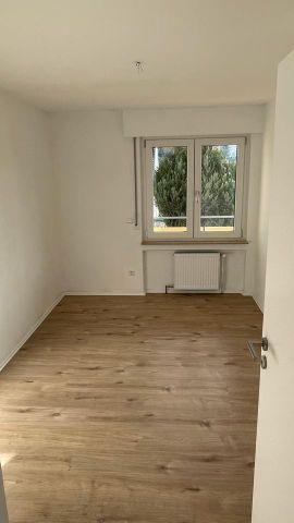 Renovierte 3- Zi.-Wohnung mit Balkon in Top-Lage - Foto 3