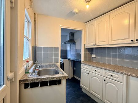 Staplegrove Road, Taunton - Photo 2