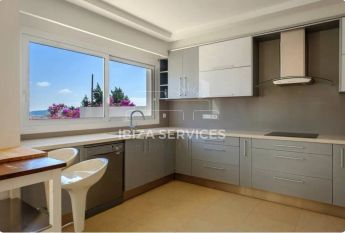 Annual or seasonal rental villa Sa Carroca with sea views