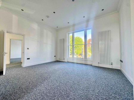 4 bedroom apartment to rent - Photo 2