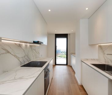 Piso de alquiler en Carrer de Joan Miró, Finestrelles - Photo 3