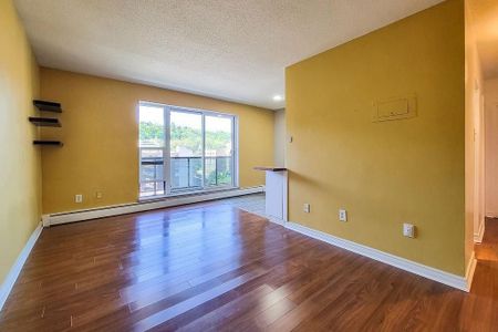 For Lease - 81 Charlton Avenue Unit# 905, Hamilton, Ontario - Photo 2