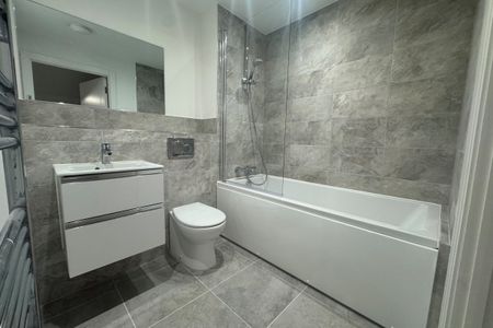 Potters Grove, NEW MALDEN - Photo 5