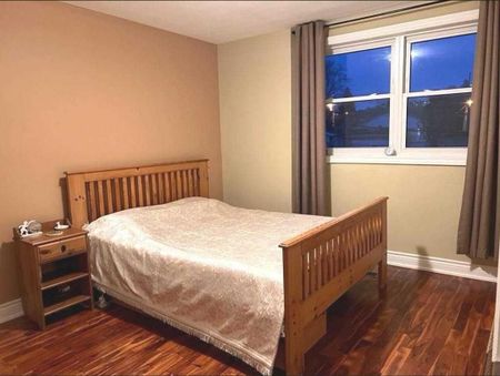 For Lease - 23 Benfrisco Crescent, Toronto, Ontario - Photo 2