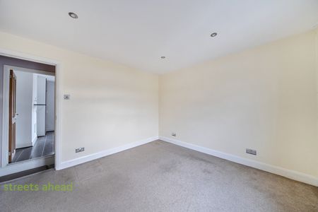 Selsdon Road, South Croydon, CR2 - Photo 3