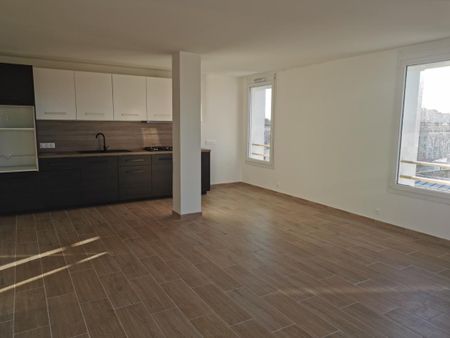 Appartement T4 à louer à LORIENT - Photo 2