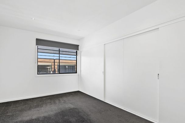 Unit 7/22 French Avenue, Northcote. - Photo 1