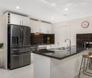 “Entertainment Paradise” - Photo 5