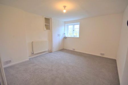 1 bedroom terraced house to rent - Photo 3