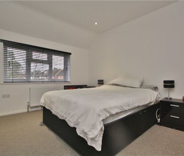 Aldershot Road, Guildford - Photo 4