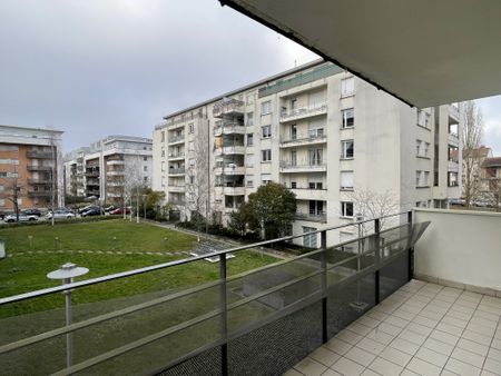 NANCY KINEPOLIS BEL F2 DE 55 M2 RÉNOVÉ AVEC UN GRAND BALCON DANS UN QUARTIER DYNAMIQUE - Photo 4