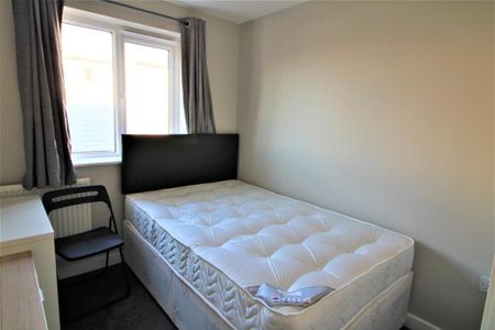 6 bedroom private hall to rent - Photo 2