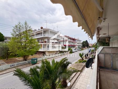 Διαμέρισμα 70 τ.μ. προς ενοικίαση - Photo 4