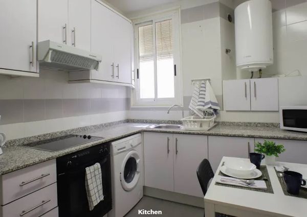 Avenida del Reino de Valencia, Valencia, Valencian Community 46005