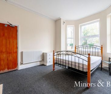 1 bedroom in a house share to rent - Photo 2