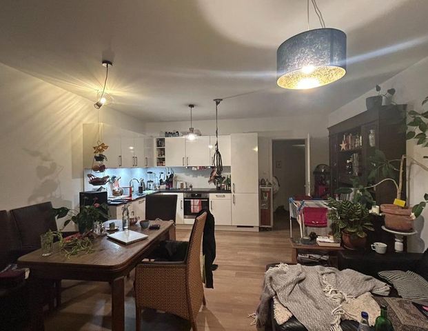 helle 3-Raumwohnung – Besichtigung nur morgen möglich! NK - Photo 1