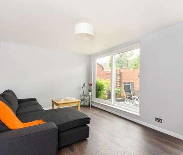 Caistor Road, Clapham South, SW12 - Photo 1