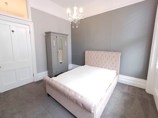 Cavendish Road, Bournemouth - Photo 1