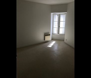 Location Appartement 2 pièces 47 m² Chaillac - Photo 3